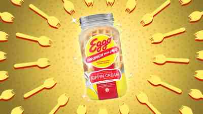 eggo brunch in a jar sippin cream