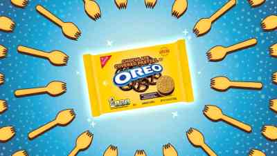 Chocolate Covered Pretzel Oreo