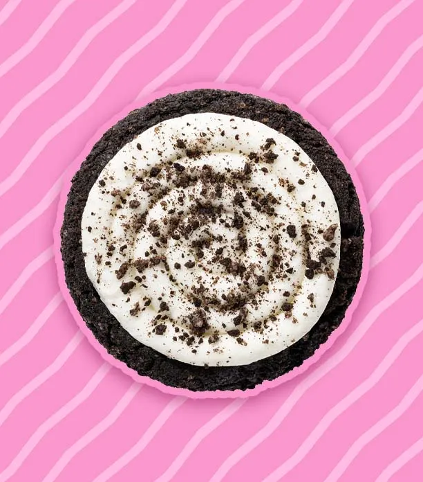 Crumbl Cookies & Cream Cookie